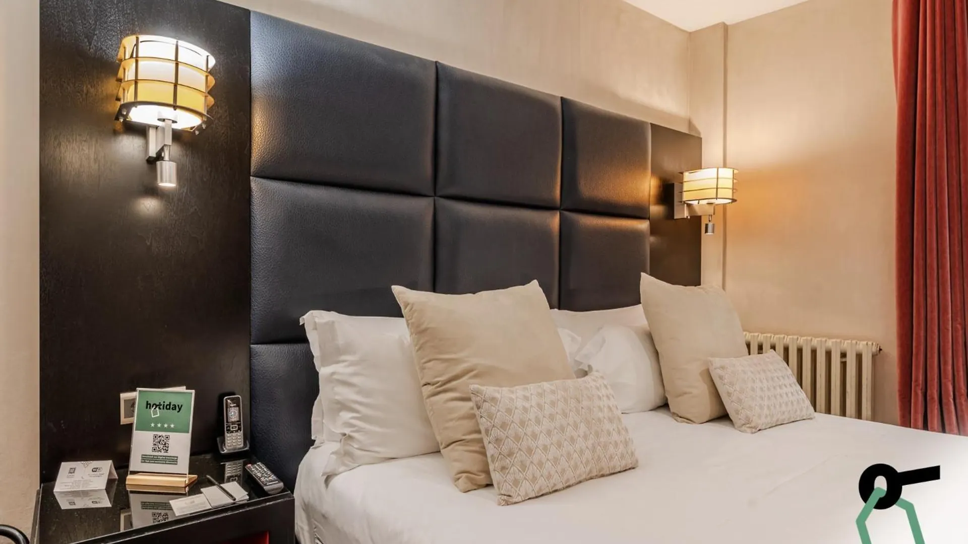 Hotel Hotiday Room Collection - Paris Arc De Triomphe